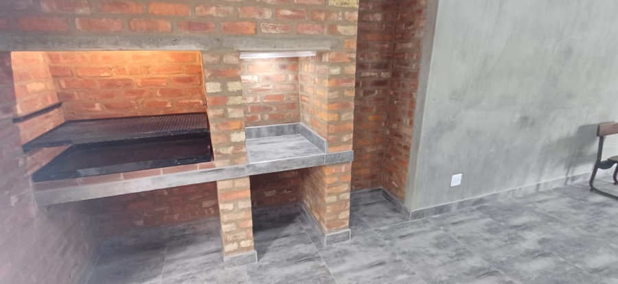 2 Bedroom Property for Sale in Die Bult North West